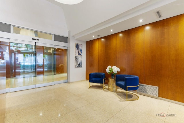 201 E Chestnut St Unit 3C, Chicago, IL 60611 - common area featuring a towering ceiling
