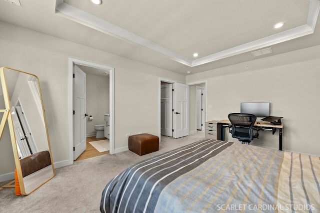 165 Canterbury Way, Lake Zurich, IL 60047 - bedroom featuring a tray ceiling, recessed lighting, carpet floors, and ensuite bathroom