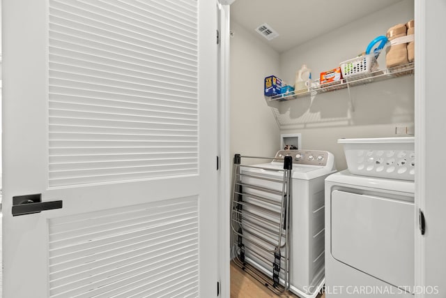 165 Canterbury Way, Lake Zurich, IL 60047 - washroom featuring washer and dryer and wood finished floors
