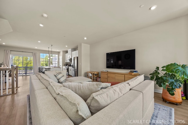 165 Canterbury Way, Lake Zurich, IL 60047 - living area featuring recessed lighting and light wood finished floors