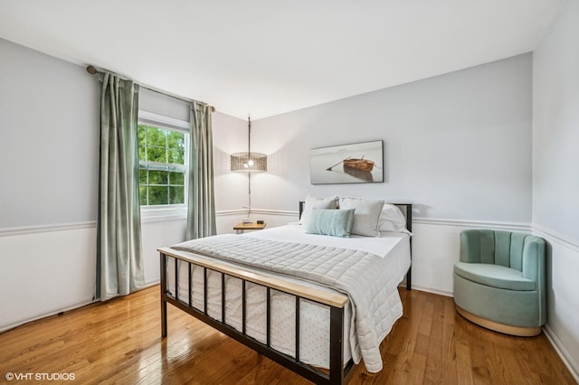 1250 Fernleaf Dr, Crystal Lake, IL 60014 - bedroom featuring light wood-type flooring