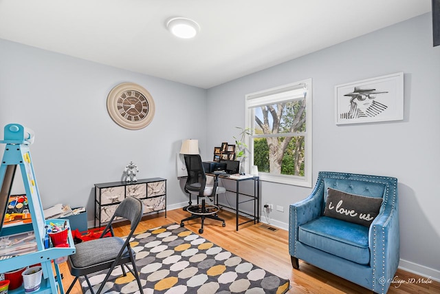 384 Glen Farm Ln, Lake Zurich, IL 60047 - office space with wood finished floors and baseboards