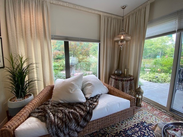941 Harms Rd, Glenview, IL 60025 - bedroom with access to outside