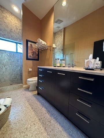 941 Harms Rd, Glenview, IL 60025 - full bath featuring toilet, vanity, and a tile shower