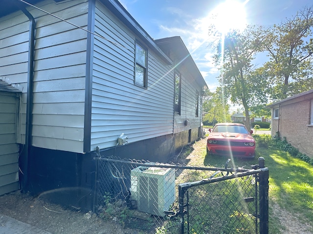 15117 2nd Ave, Phoenix, IL 60426 - view of side of home with central air condition unit
