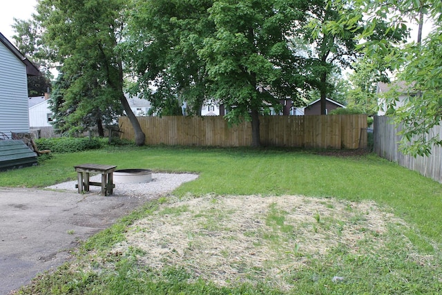 517 Victor St, Sycamore, IL 60178 - view of yard featuring an outdoor fire pit