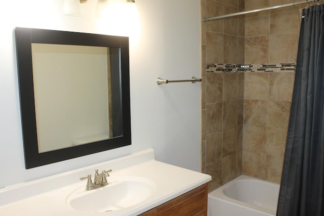 517 Victor St, Sycamore, IL 60178 - bathroom featuring vanity and shower / tub combo with curtain