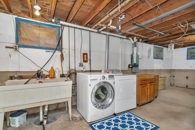 207 Redwood Ave, New Lenox, IL 60451 - laundry area featuring cabinet space and washer and clothes dryer