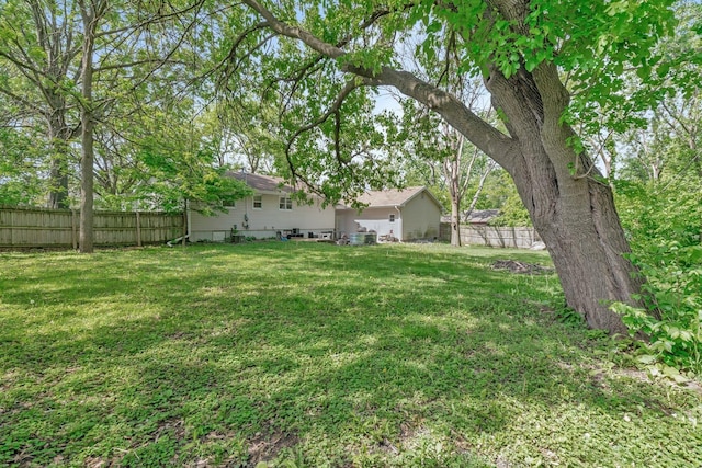 207 Redwood Ave, New Lenox, IL 60451 - view of yard