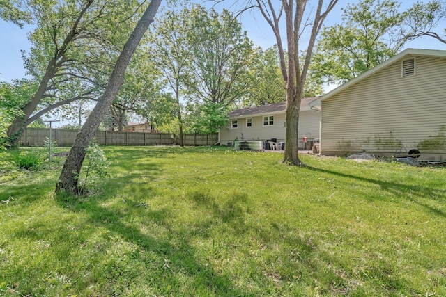 207 Redwood Ave, New Lenox, IL 60451 - view of yard