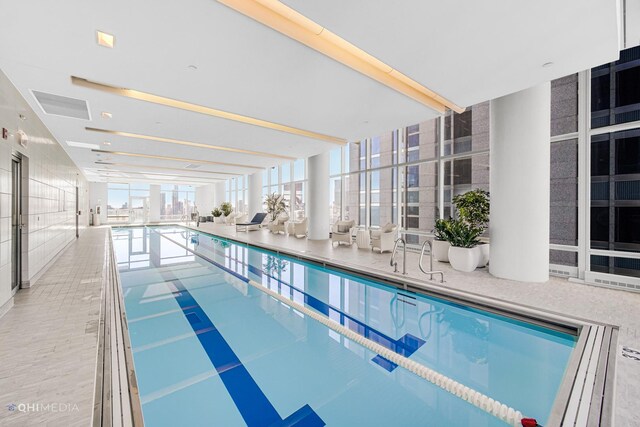 340 E Randolph St Unit 4703, Chicago, IL 60601 - view of indoor community pool