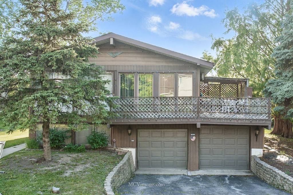 6542 S Ridge Rd, Willowbrook, IL 60527 - photo 1