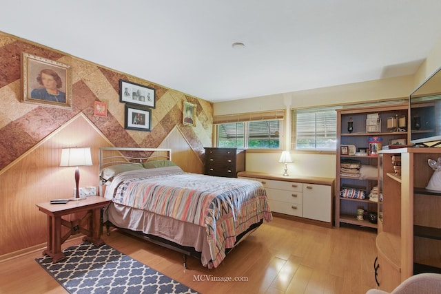 6542 S Ridge Rd, Willowbrook, IL 60527 - bedroom featuring light wood-style flooring