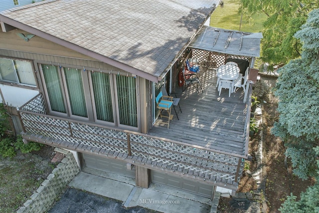 6542 S Ridge Rd, Willowbrook, IL 60527 - view of wooden terrace