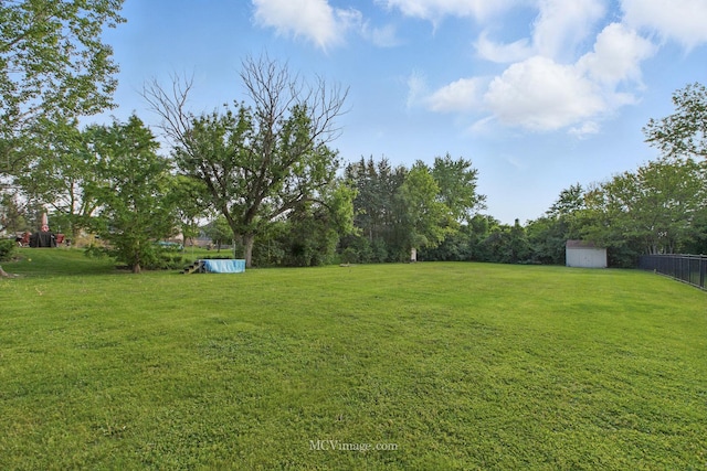6542 S Ridge Rd, Willowbrook, IL 60527 - view of yard