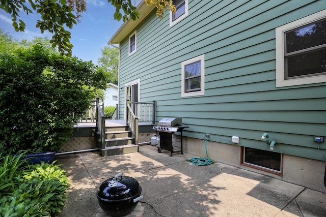 611 S 10th Ave, Saint Charles, IL 60174 - view of patio with a grill and a wooden deck