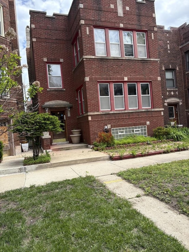 7713 S Cornell Ave, Chicago, IL 60649 - photo 2
