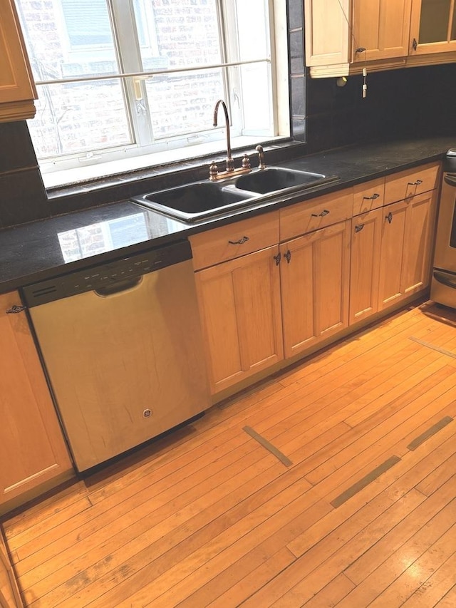 7713 S Cornell Ave, Chicago, IL 60649 - photo 9