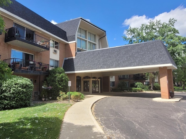 1188 Royal Glen Dr Unit 211, Glen Ellyn, IL 60137 - view of property's community