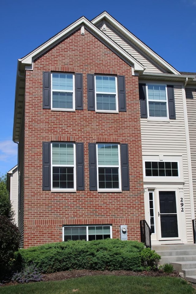 292 Lionel Dr, Grayslake, IL 60030 - photo 1