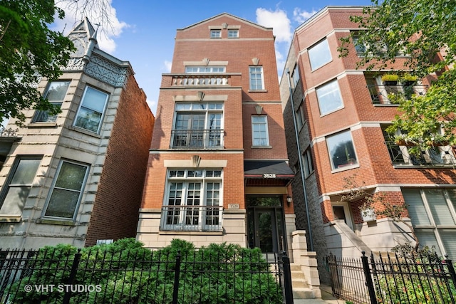 3528 N Fremont St Unit 2, Chicago, IL 60657 - view of front of property with brick siding