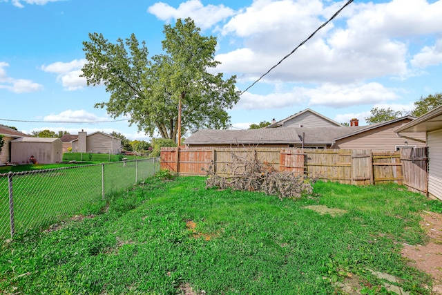 232 Camden Dr, Steger, IL 60475 - view of yard