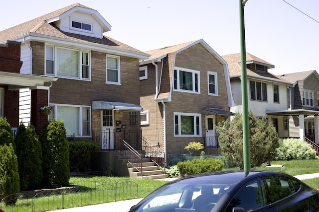 5352 N Magnet Ave, Chicago, IL 60630 - view of front of property with roof with shingles