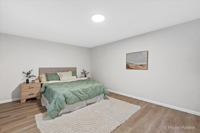1520 Silver Maple Ct, Naperville, IL 60563 - bedroom with wood finished floors and baseboards