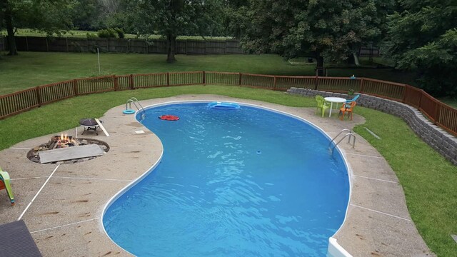 523 W State St, Washburn, IL 61570 - photo 17