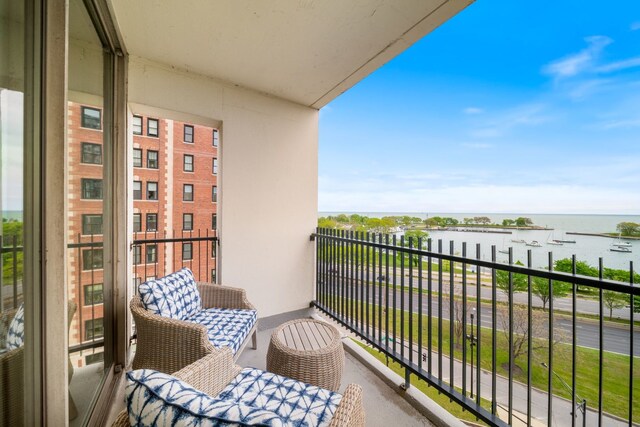 3200 N Lake Shore Dr Unit 911, Chicago, IL 60657 - balcony with a water view