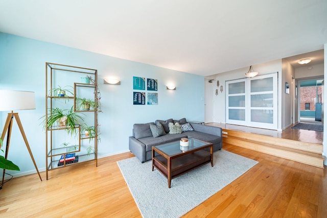 3200 N Lake Shore Dr Unit 911, Chicago, IL 60657 - living area featuring light wood-style floors and baseboards