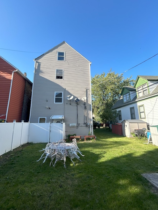 2853 W 40th St, Chicago, IL 60632 - view of back of property