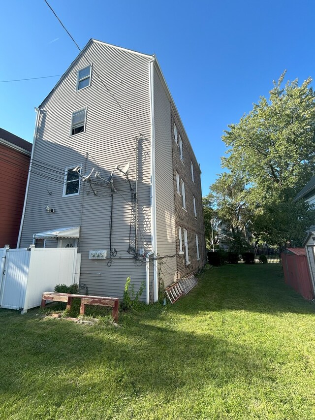 2853 W 40th St, Chicago, IL 60632 - view of back of house
