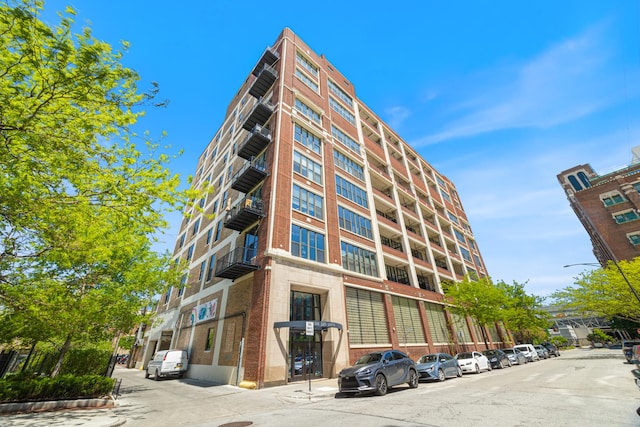 320 E 21st St Unit 402, Chicago, IL 60616 - view of property