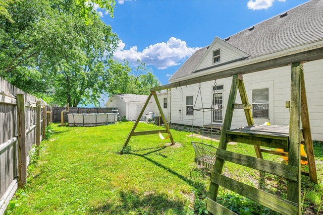 509 S Main St, Homer, IL 61849 - view of yard