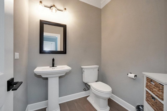 6704 Whisper Glen Dr, Plainfield, IL 60586 - bathroom featuring wood finished floors and crown molding