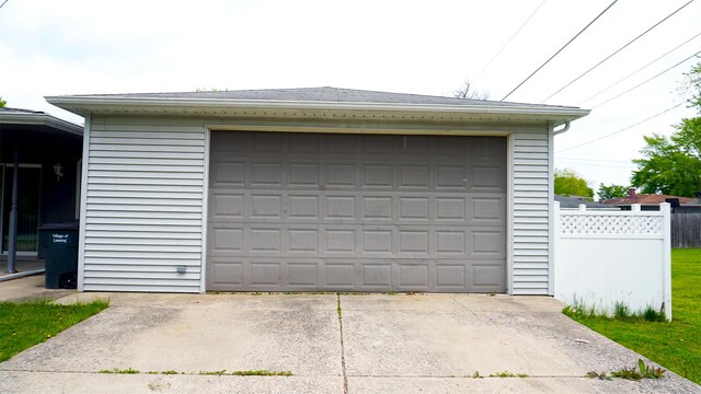 19135 Oakwood Ave, Lansing, IL 60438 - photo 27