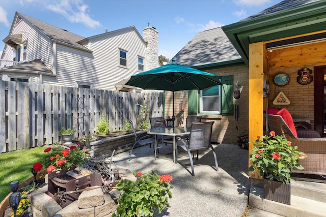 404 Vale Ave N, Rockford, IL 61107 - view of patio with outdoor dining space