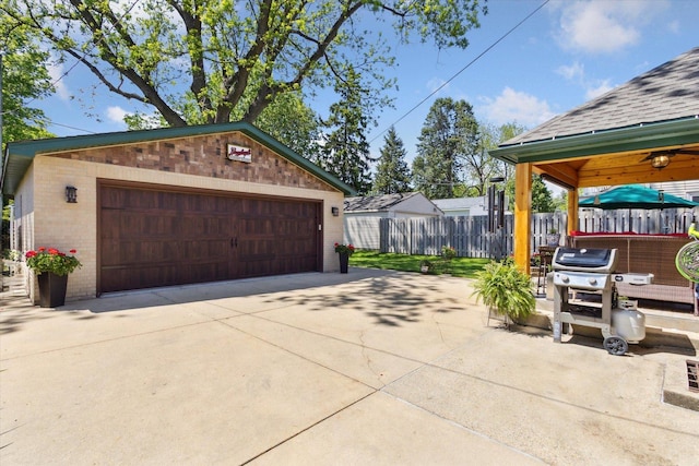 404 Vale Ave N, Rockford, IL 61107 - view of detached garage