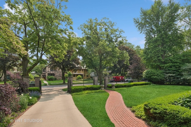 539 N E Ave, Oak Park, IL 60302 - view of property's community featuring a yard