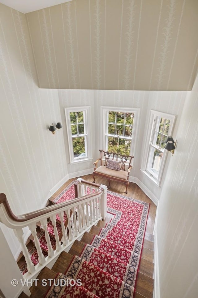 539 N E Ave, Oak Park, IL 60302 - staircase featuring wood finished floors