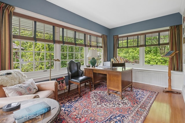 539 N E Ave, Oak Park, IL 60302 - office area with wood finished floors