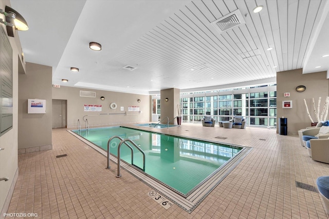 1201 S Prairie Ave Unit 1505, Chicago, IL 60605 - indoor pool featuring a sink