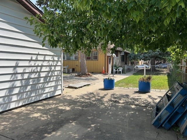 3832 N Nora Ave, Chicago, IL 60634 - view of yard with a patio
