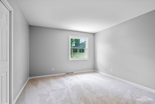 6382 Twin Oaks Ln, Lisle, IL 60532 - empty room with carpet floors and baseboards