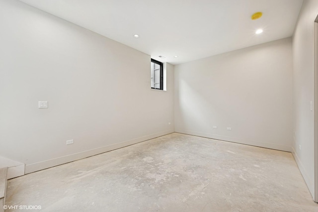 220 S Oakley Blvd, Chicago, IL 60612 - empty room with unfinished concrete flooring, recessed lighting, baseboards, and a smoke detector