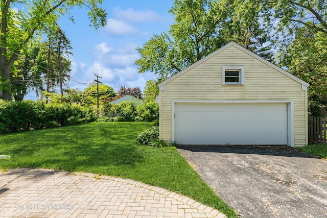 view of detached garage