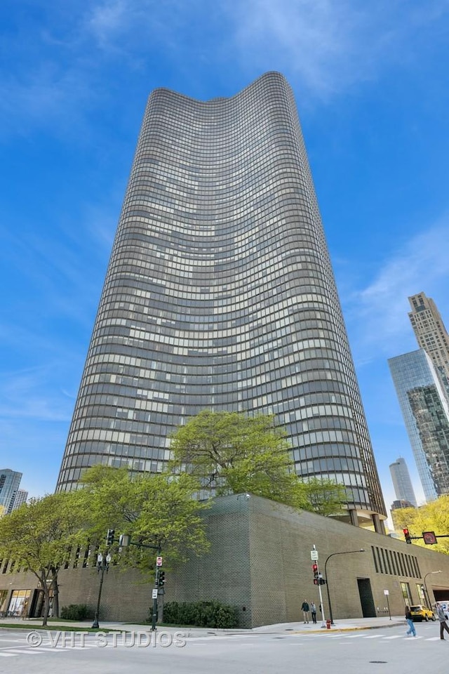 505 N Lake Shore Dr Unit 4807, Chicago, IL 60611 - view of property featuring a view of city