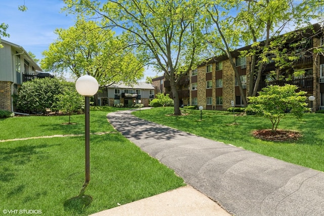 942 E Old Willow Rd Unit 101, Prospect Heights, IL 60070 - surrounding community featuring a yard