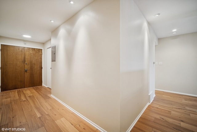 407 Ashland Ave Unit 6H, River Forest, IL 60305 - corridor featuring light wood finished floors, recessed lighting, and baseboards